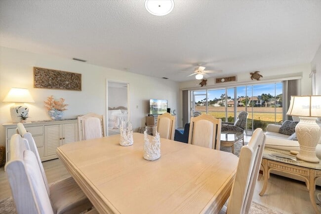 Building Photo - 880 Bird Bay Dr W