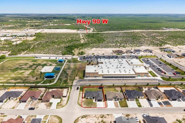 Building Photo - 423 Pitaya Ln