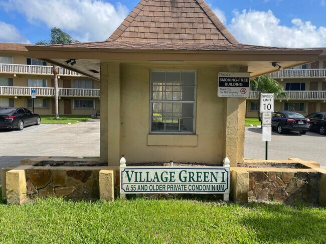 Building Photo - 600 Village Green Ct