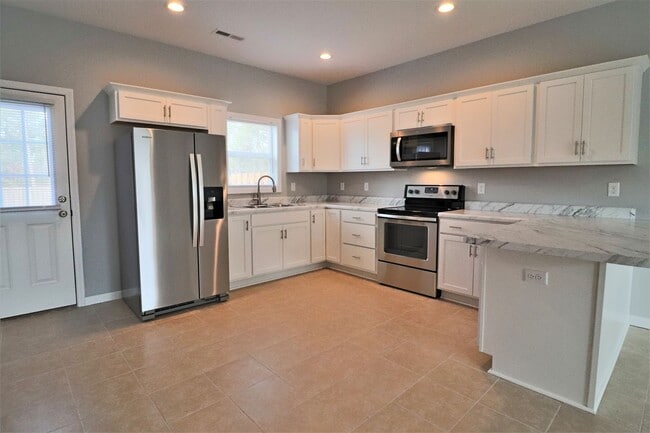 Primary Photo - 130 Summerlin Ln