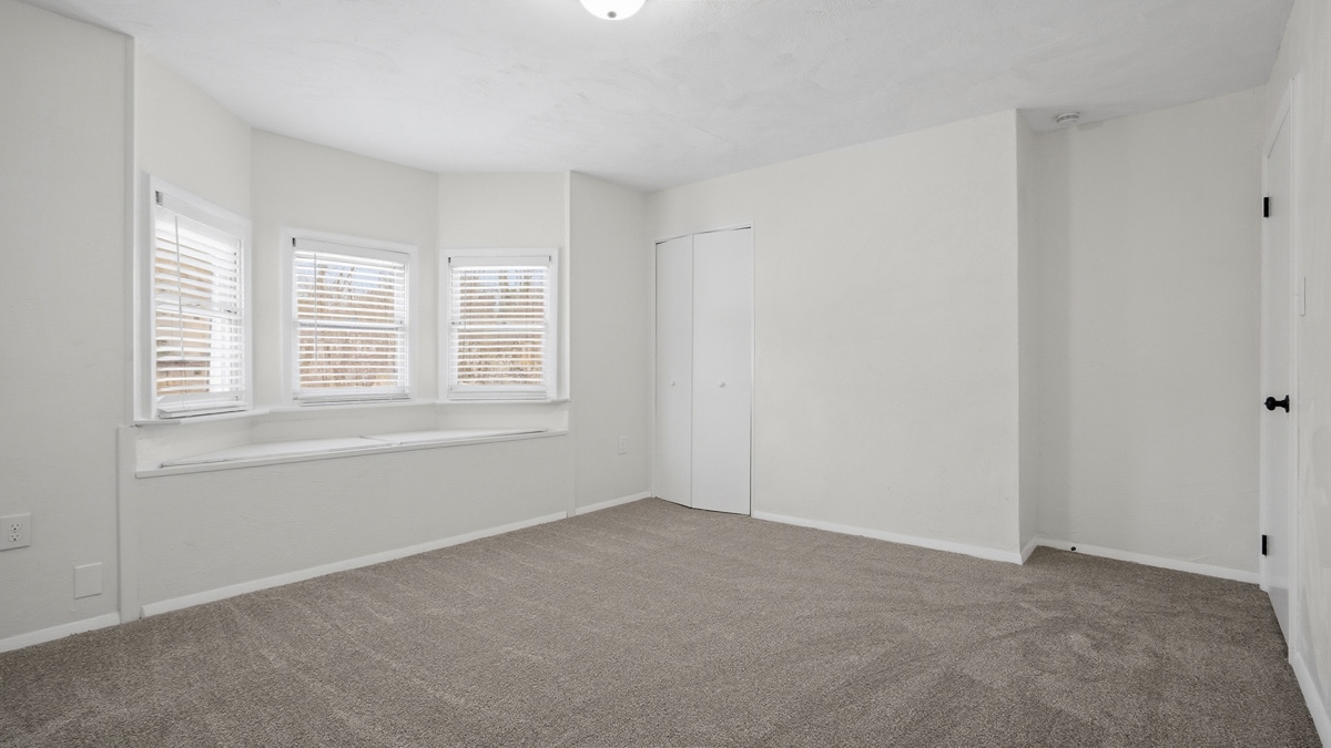 Building Photo - 19 Arnold St