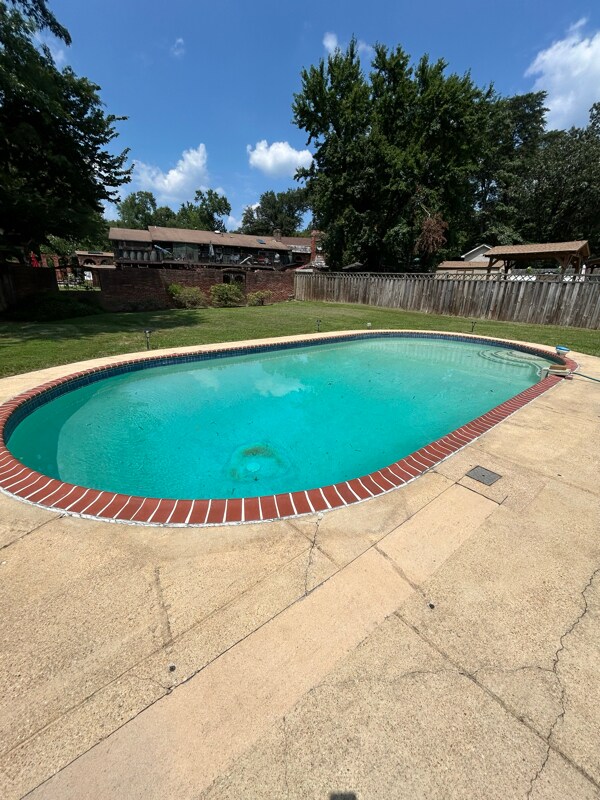 Building Photo - 2802 Curry Dr