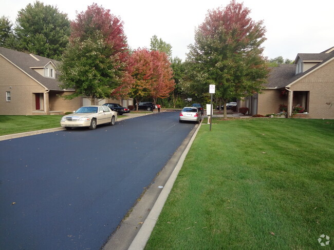 Building Photo - 15261 Arno Dr