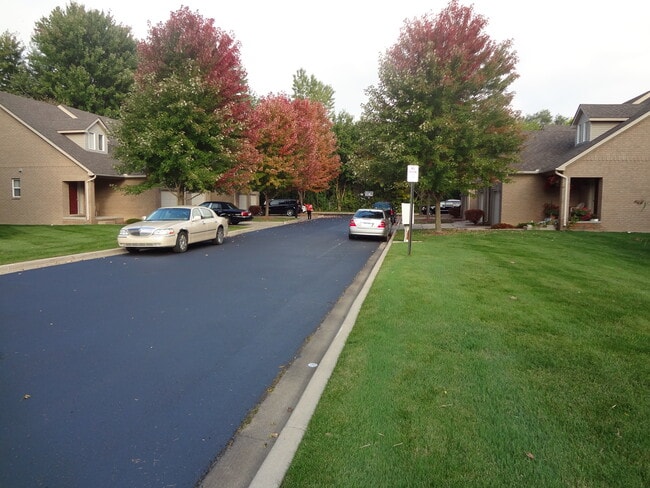 Building Photo - 15261 Arno Dr