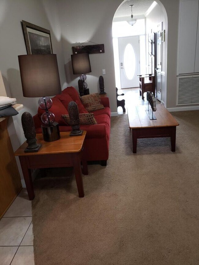 Building Photo - The Woodlands Subdivision/ Level Plains .... COMPLETELY FURNISHED WITH POOL!!!