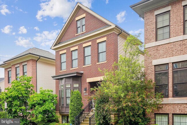 Building Photo - 44545 Neponset St