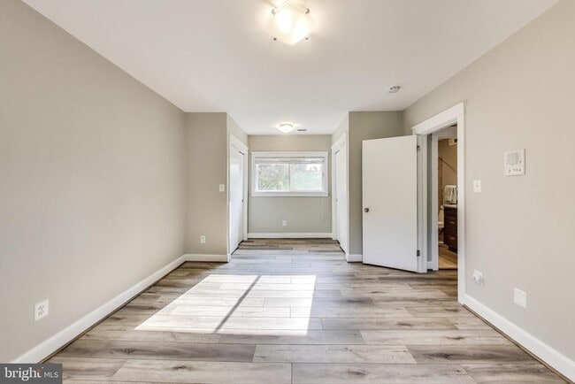 Building Photo - 1426 Carrington Ln
