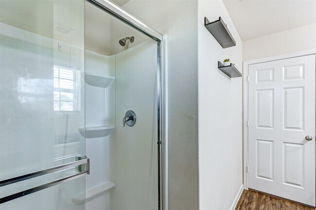 Building Photo - 24059 Hay Needle Ln