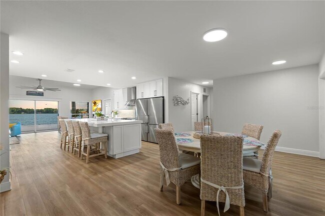 Building Photo - 17527 Canal Shores Dr