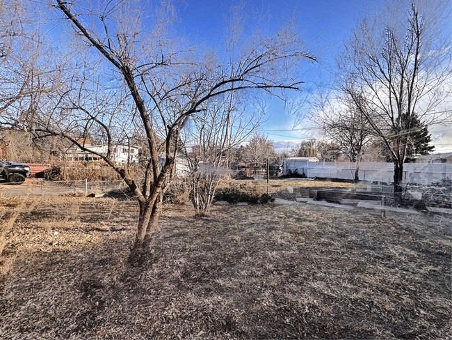 Building Photo - 2235 Clarkson Dr