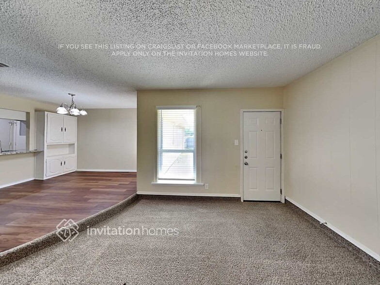 Building Photo - 405 Daniel Ln