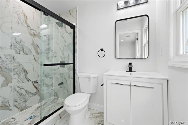 Building Photo - 97 Thurton Pl