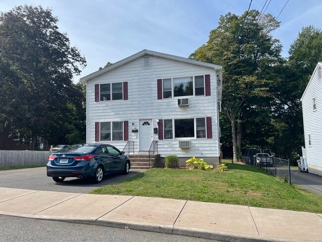Primary Photo - 18 Earl St