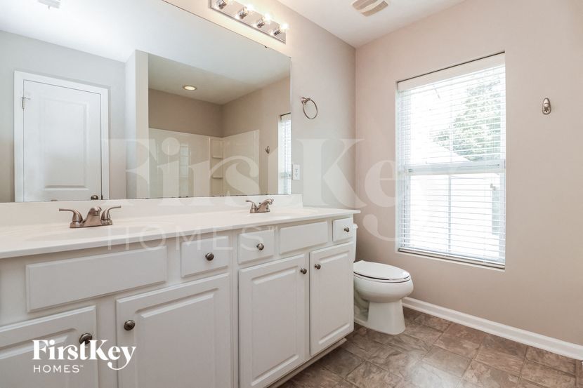 Building Photo - 3851 Annapolis Way