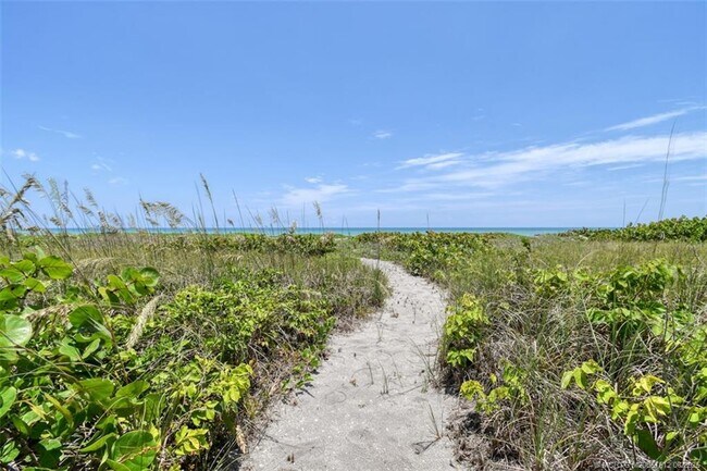 Building Photo - 485 S Beach Rd