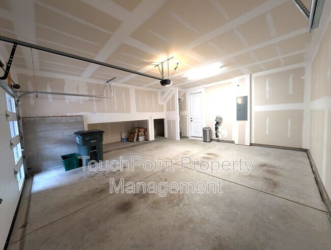 Building Photo - 2632 Ensemble Ct
