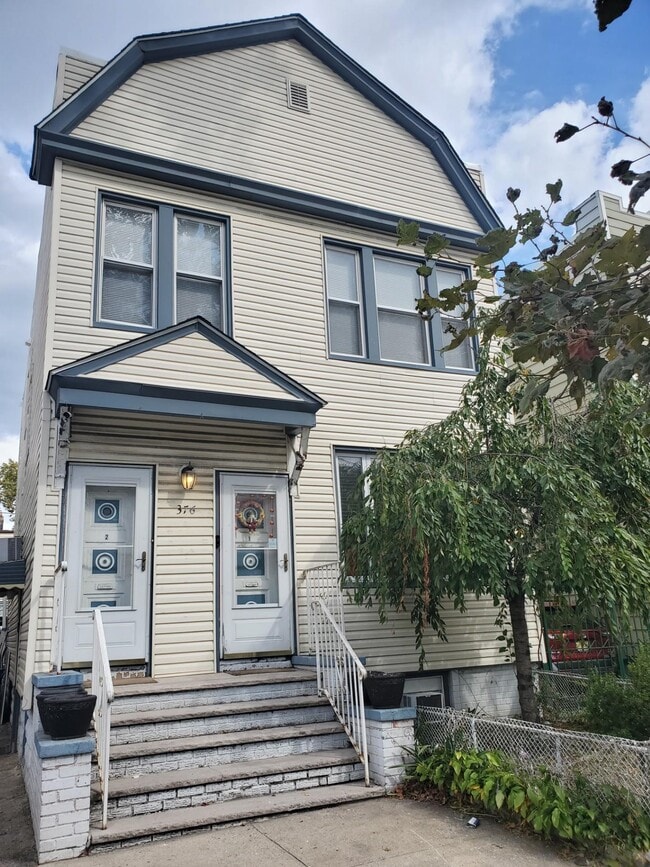 Building Photo - 376 Van Nostrand Ave