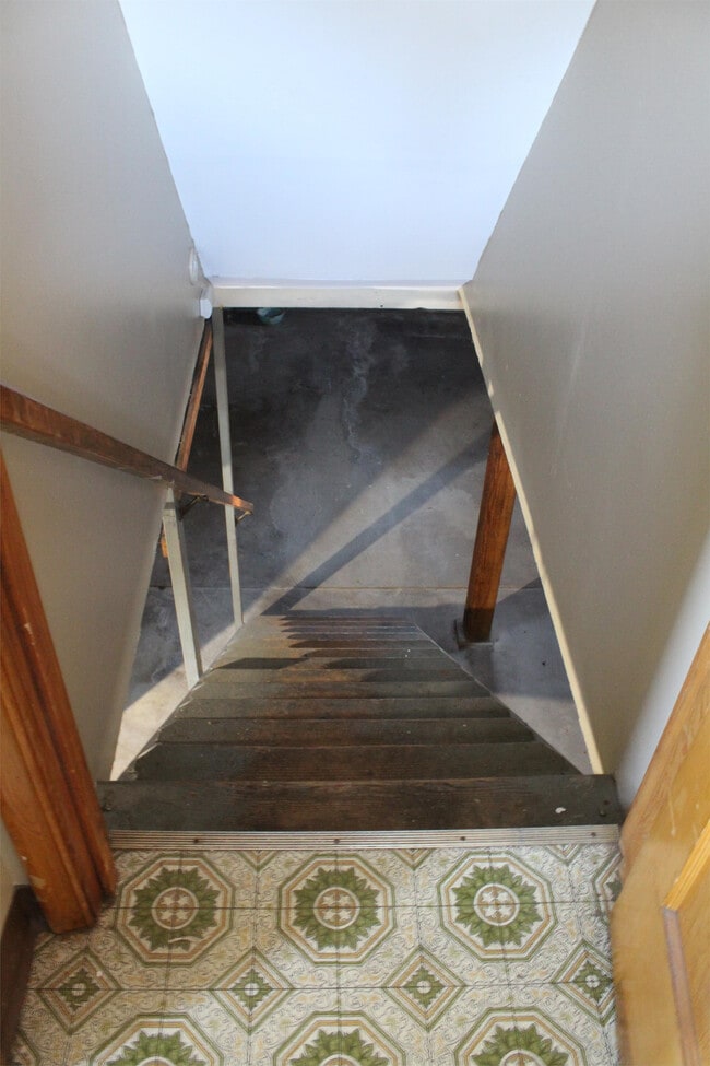 Building Photo - 907 N Grant St