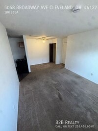 Building Photo - 5058 Broadway Ave