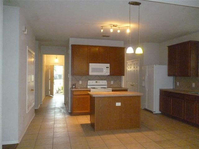 Building Photo - 3407 Melvin Dr
