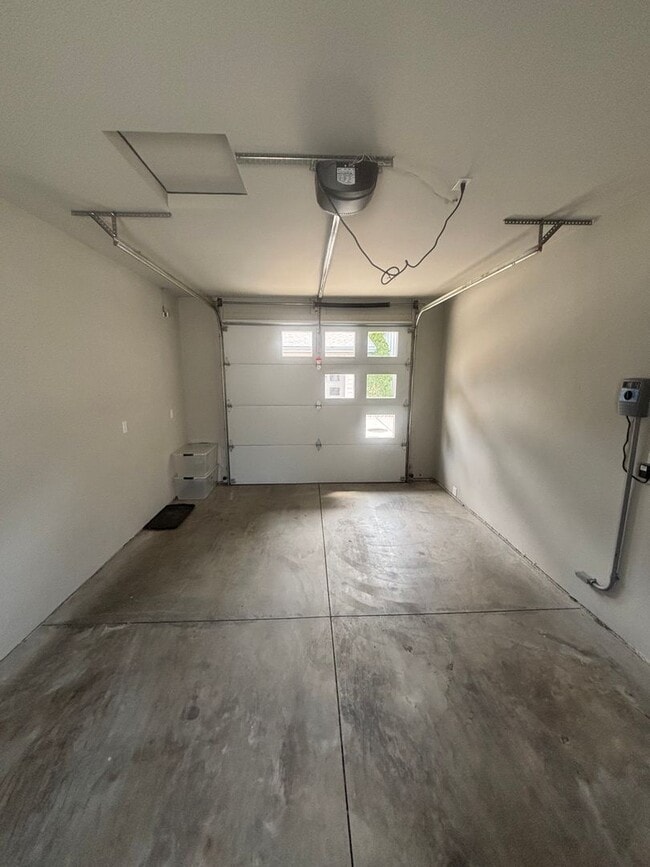 Building Photo - 1721 Ammon Pl