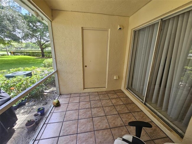 Building Photo - 11011 Conch Ct