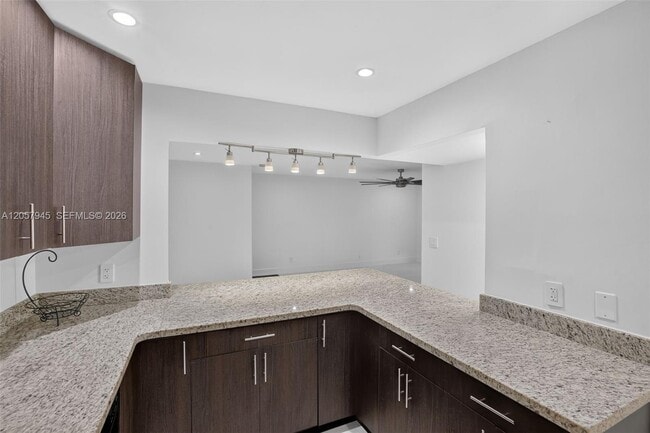 Building Photo - 13707 SW 91st Ct