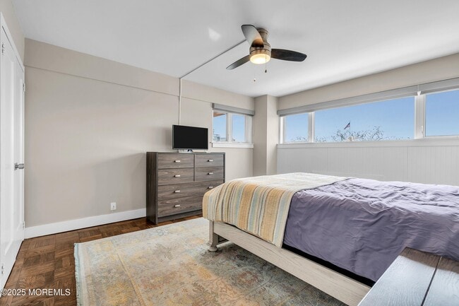 Building Photo - 321 Sunset Ave