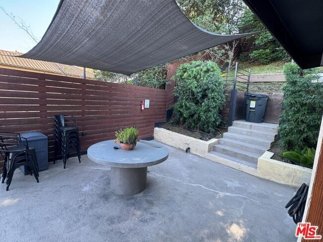 Building Photo - 7302 Mooney Dr