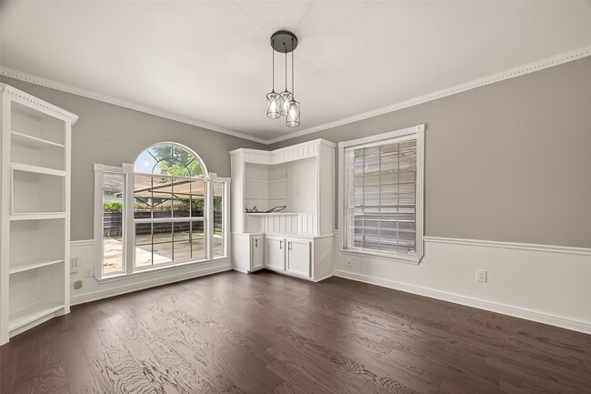 Building Photo - 2120 Fulton St
