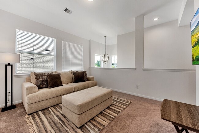 Building Photo - 343 E Coralburst Lp