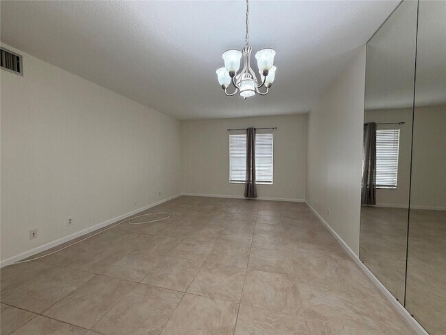 Building Photo - 2151 NE 68th St