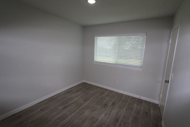 Building Photo - 12303 Fetlock Dr