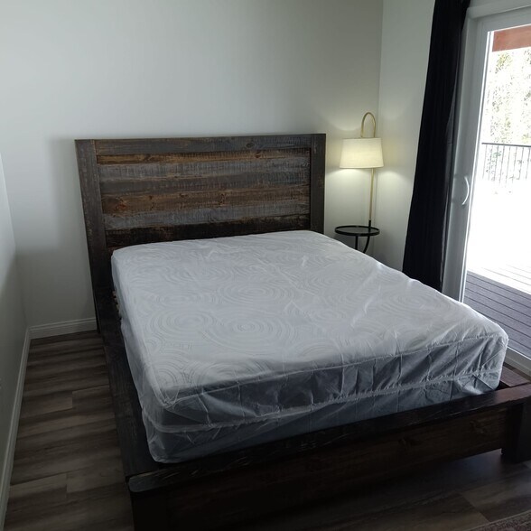 Building Photo - 651 S Snowflake Ln