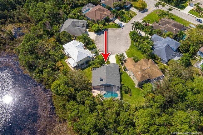 Building Photo - 376 NW Canna Way