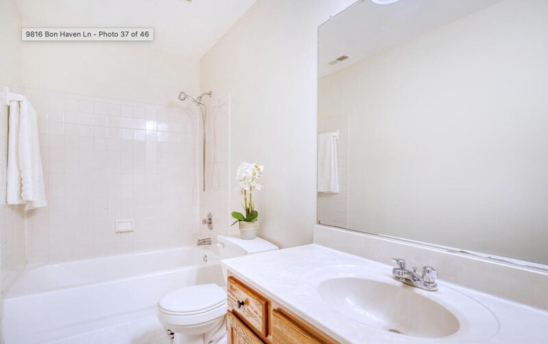 Building Photo - 9816 Bon Haven Ln