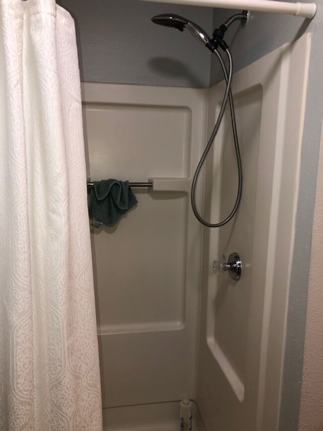 Building Photo - Furnished 2 Bedroom 2 Bathroom Kihei Shore...