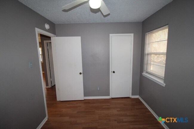 Building Photo - 308 Bonnie Ln