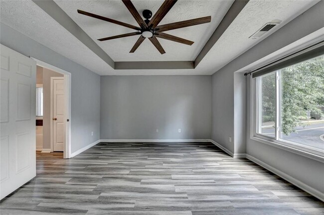 Building Photo - 702 Ashley Glen Ln
