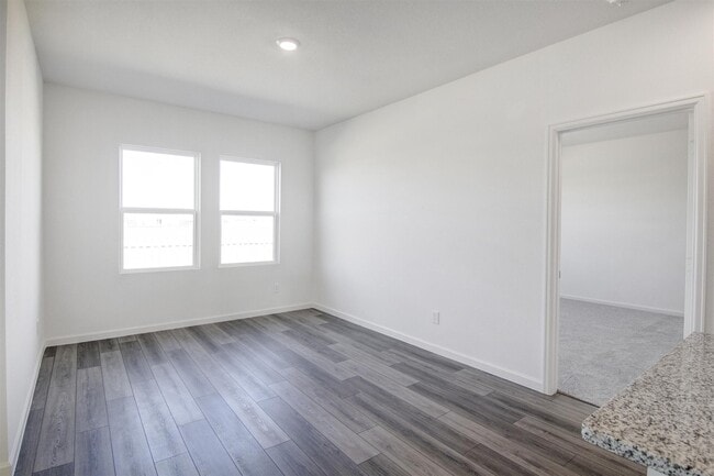 Building Photo - 5002 Highland Spgs Dr