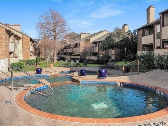 Building Photo - 1304 Harwell Dr