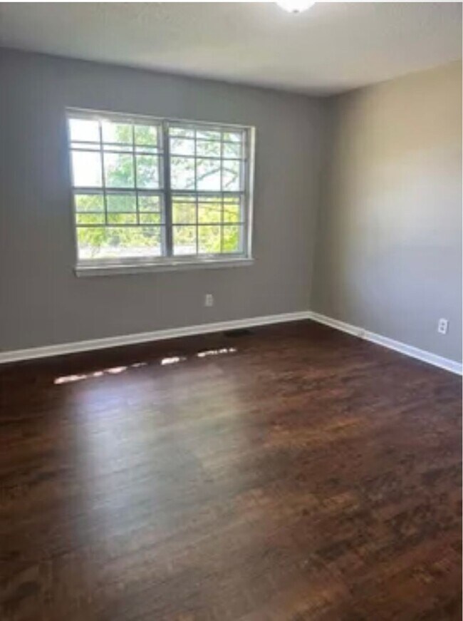 Building Photo - 6325 Plantation Dr