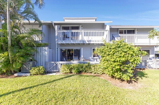 Building Photo - 4949 N Hwy A1A