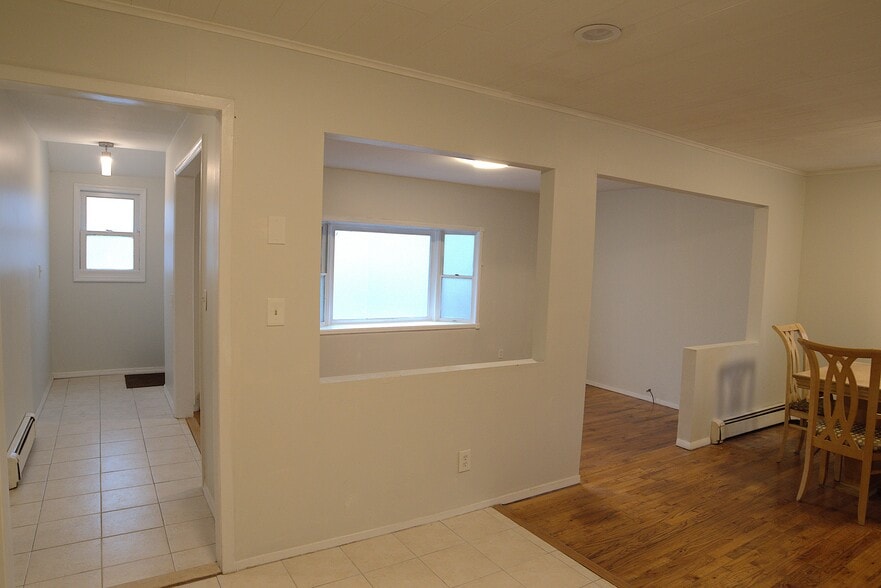 Building Photo - 393 Patton Ave