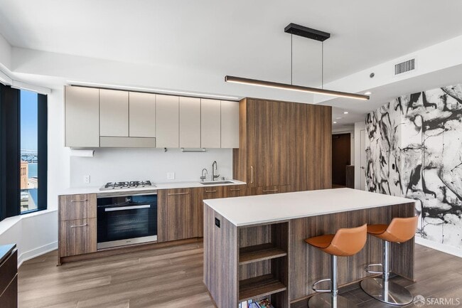 Building Photo - 280 Spear St