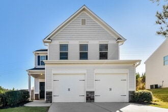 Building Photo - 7083 Creeksong Dr