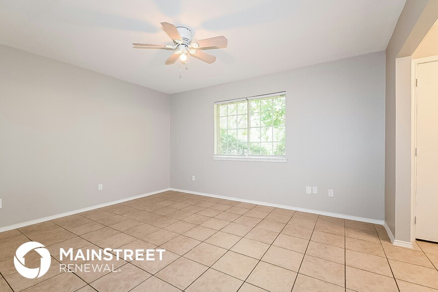 Building Photo - 1215 S Oak Cliff Blvd