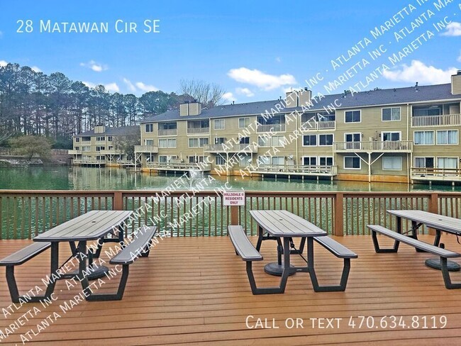 Building Photo - Stylish 2-Bedroom, 2-Bath End-Unit Condo i...