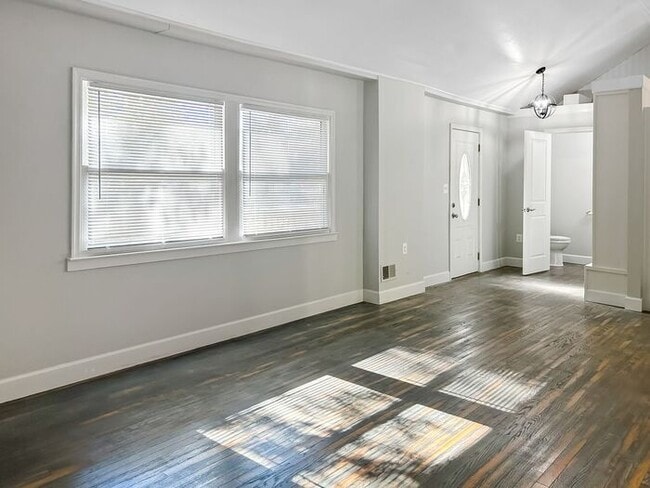 Building Photo - 974 Crystal Rock Rd