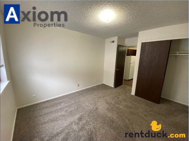 Building Photo - 1518 Bench Rd